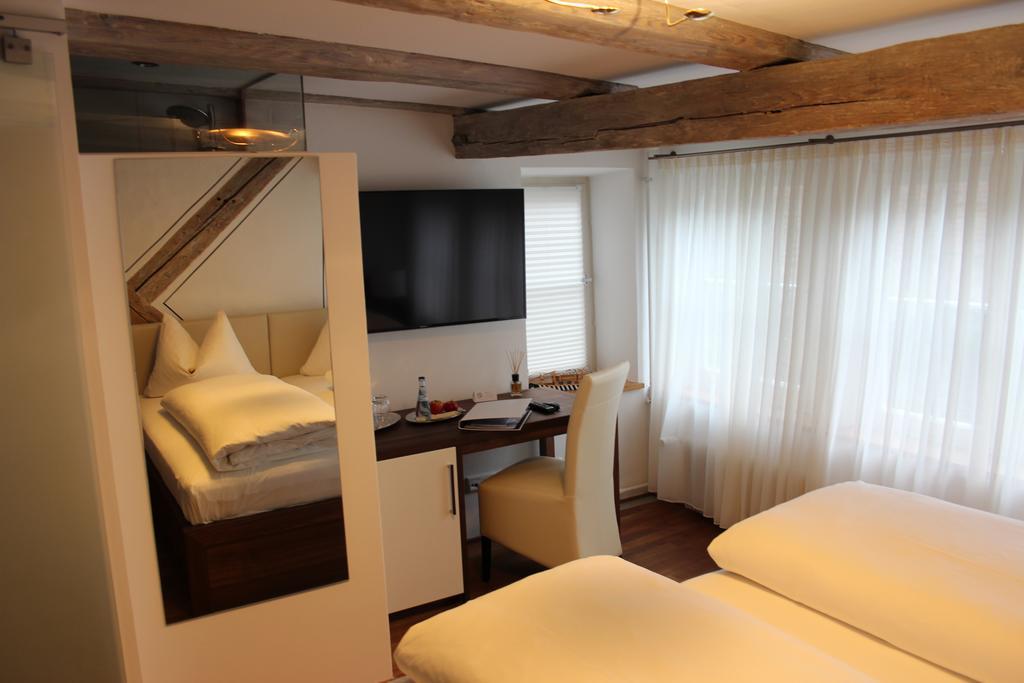 Hotel Schmales Haus Ulm Bilik gambar